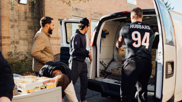 Sam Hubbard Foundation Thanksgiving 2022